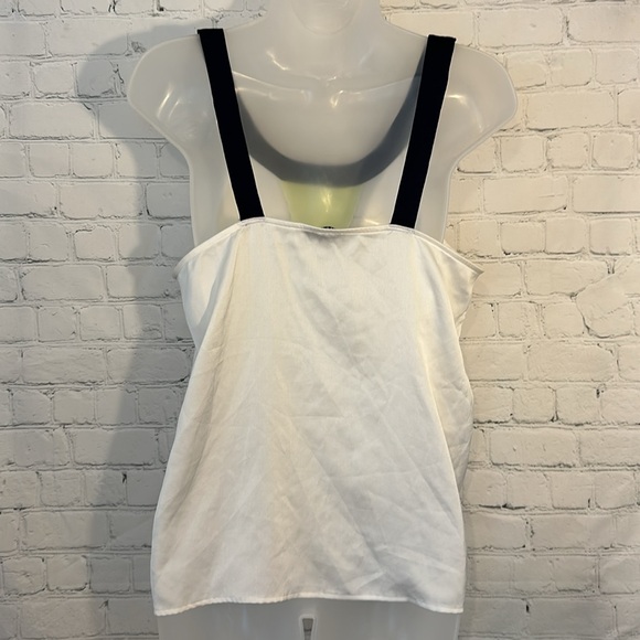 The Limited lightweight and cool satin like blouse - Picture 4 of 6